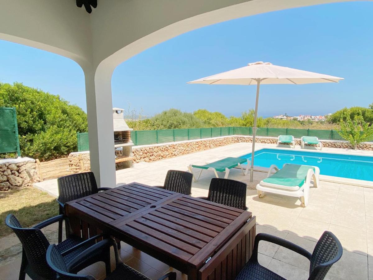 Villa Elsie Arenal d'en Castell Exterior photo