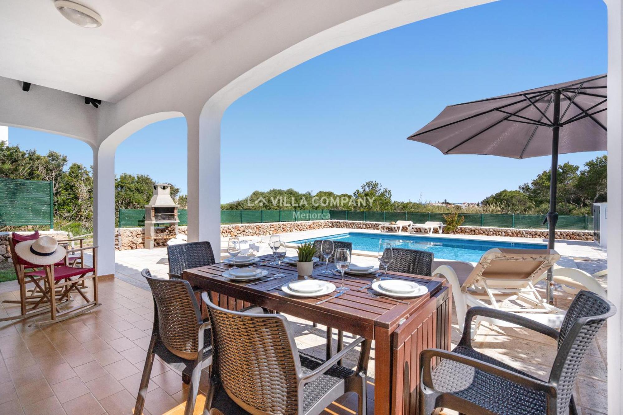 Villa Elsie Arenal d'en Castell Exterior photo